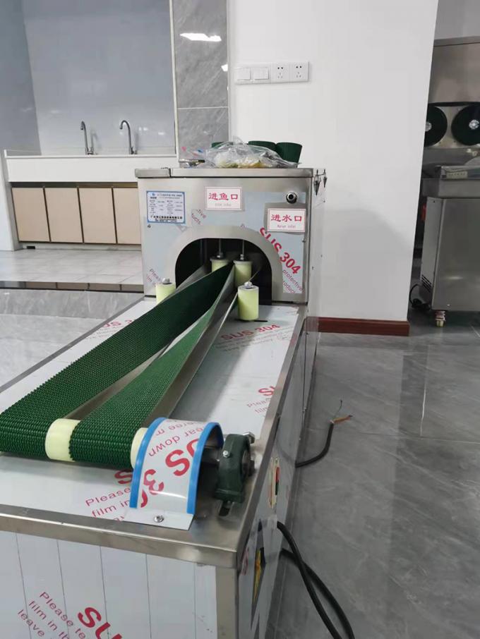 Máquina de proceso de apertura del cortador del corte del pescado de la máquina del vientre de los altos de los pescados 1PCS/S de la abertura pescados traseros automáticos eficientes de la máquina