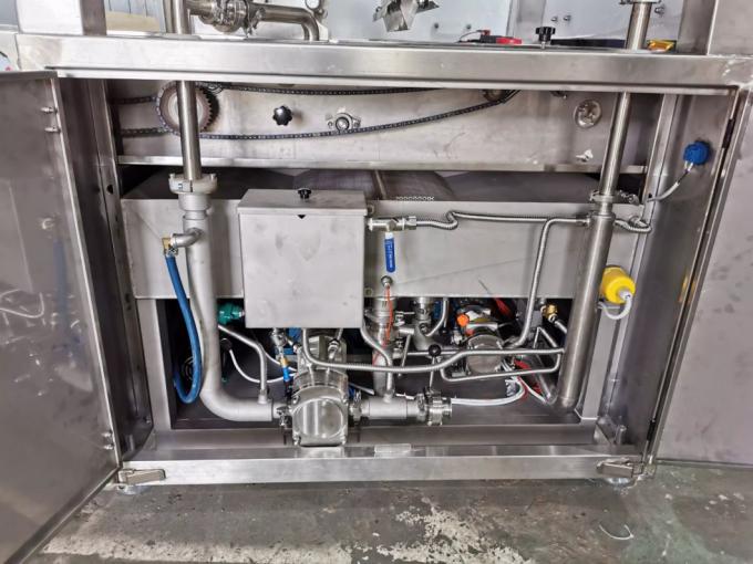Línea automática completa chocolate del Enrober del caramelo de chocolate que envuelve la máquina con el túnel de enfriamiento