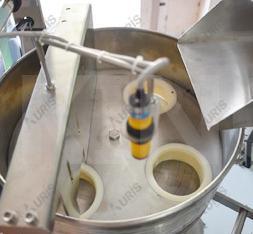 Gránulo automático que pesa las habas de la empaquetadora del chocolate que sellan la máquina 0