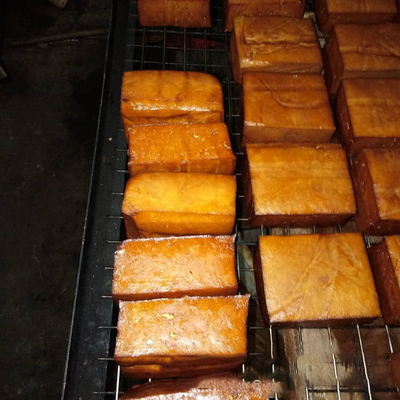 Pescados calientes y fríos del lote 100kg que fuman a Oven Sausage Chicken Smoke Machine