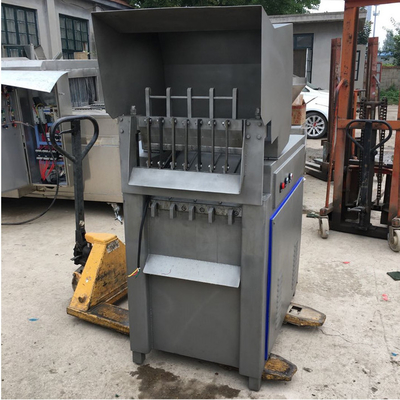 Máquina remilgada de la carne del cubo de Dicer de la máquina de la carne de vaca del pollo congelado de los pescados